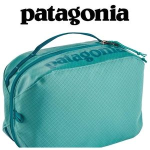 Patagonia Black Hole Cube Medium